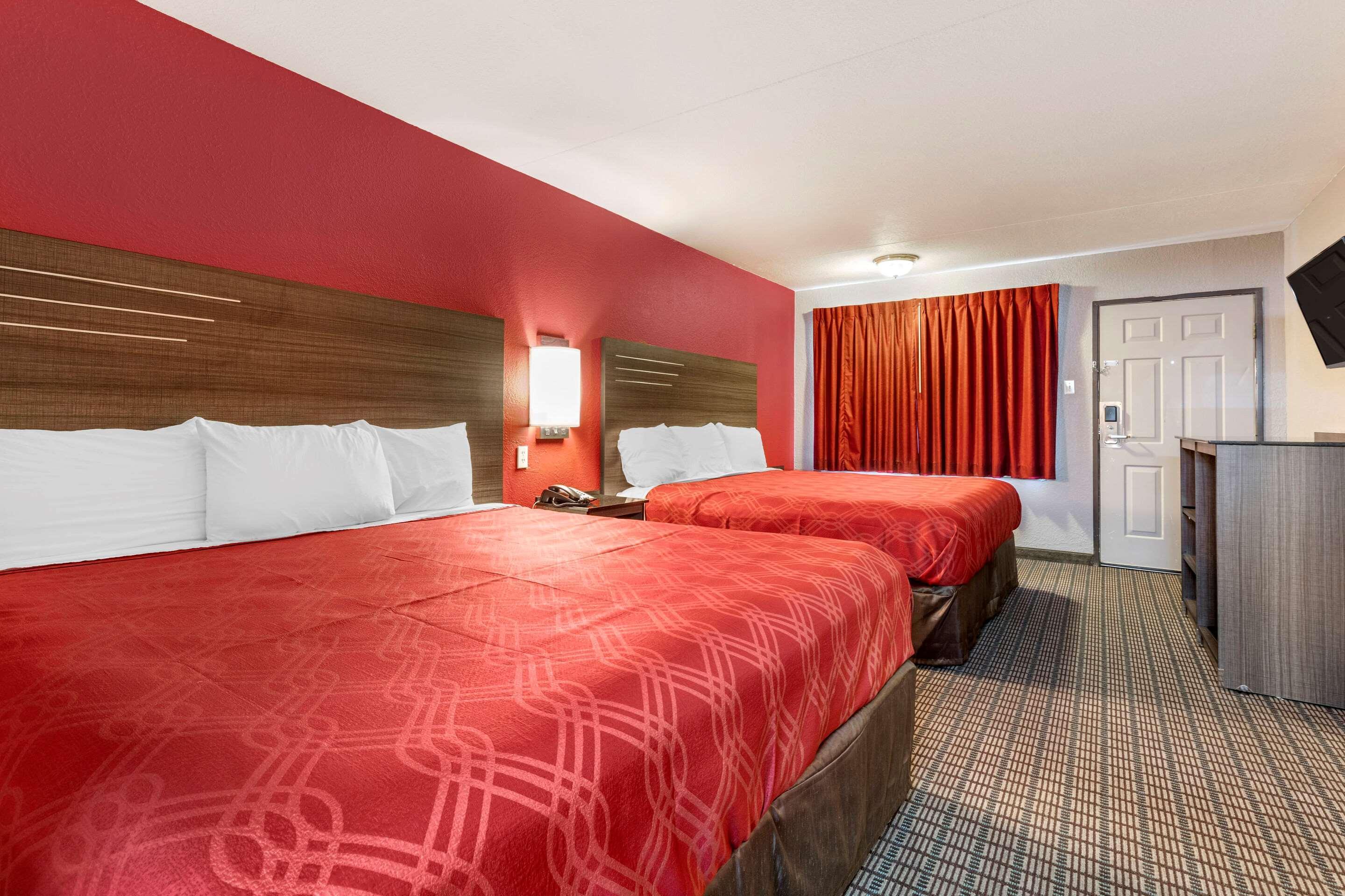 Econo Lodge Wichita Falls Downtown Bagian luar foto